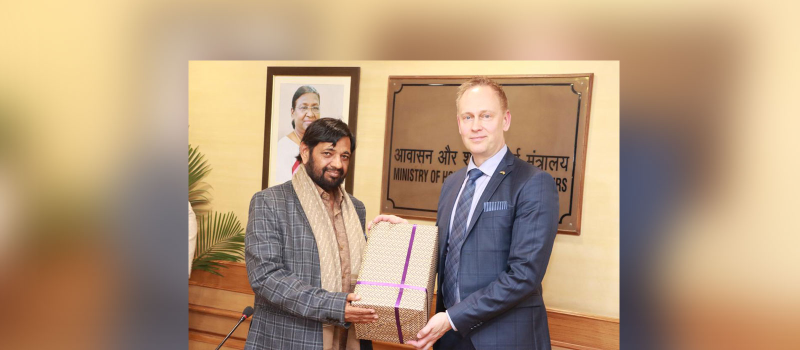 Johan Davidson, State Secretary for Infrastructure with Sri Kaushal Kishore, MoS for Housing & Urban Affairs